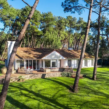 Вилла Spacieuse Avec Piscine Privee, Wi-fi, Animaux Admis - Fr-1-821-20 *