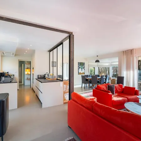 Villa Spacieuse Avec Piscine Privee, Wi-fi, Animaux Admis - Fr-1-821-20 *